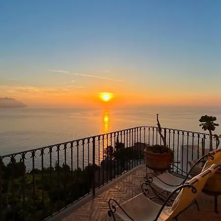 Alba D'oro - Historic Luxury